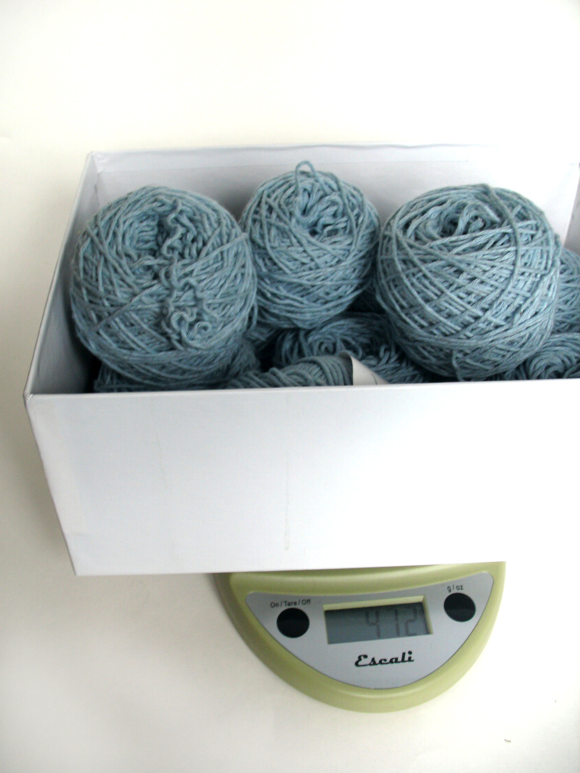 2 Skeins Soft Crochet Yarn, 100G 280 Yards Assorted Colors 4Ply Acrylic  Yarn,Yar