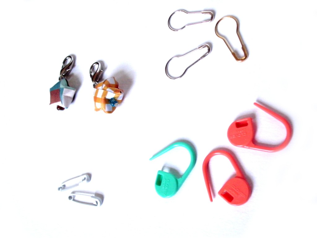 types of locking stitch markers
