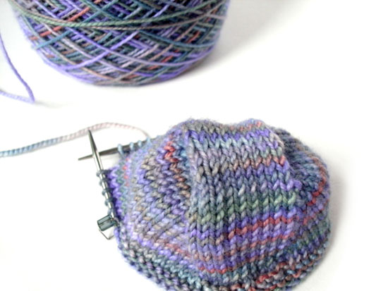 Toe-up socks knitting