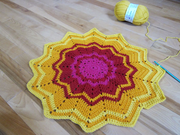 crochet rainbow star afghan by FreshStitches